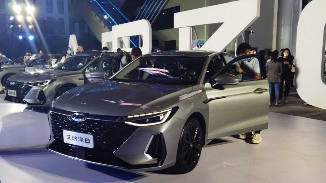 Chery Arrizo 8: что нужно знать об «убийце» Toyota Camry за 900 тысяч  рублей - Китайские автомобили